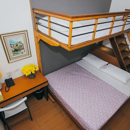 Amaris Bed & Breakfast Lapu-Lapu City Exterior photo